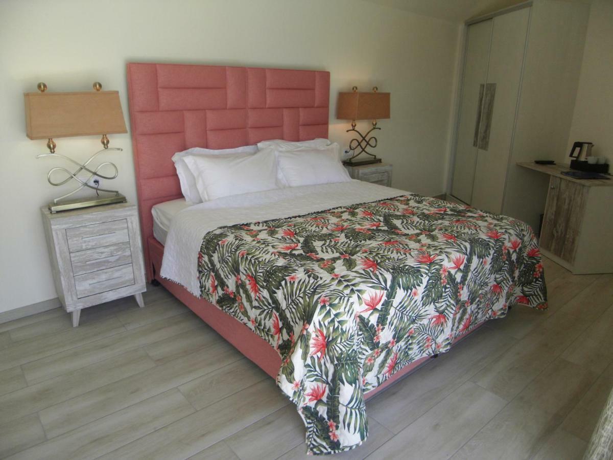 Three Palms Bed and Breakfast San Luis de Sabinillas Exterior foto
